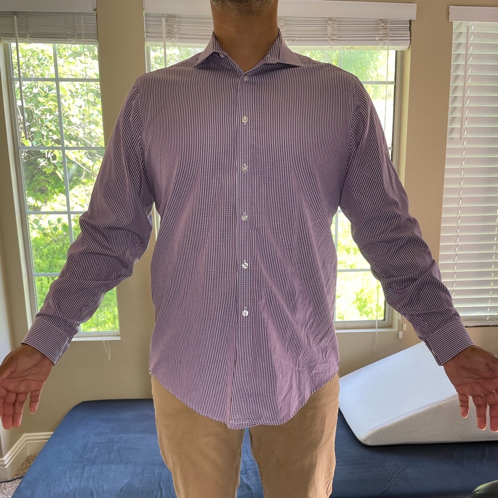 Calvin Klein Slim Fit Performance Non-Iron Collared Long Sleeve Dress Shirt